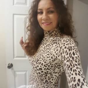 Meet your Posher, Gloria